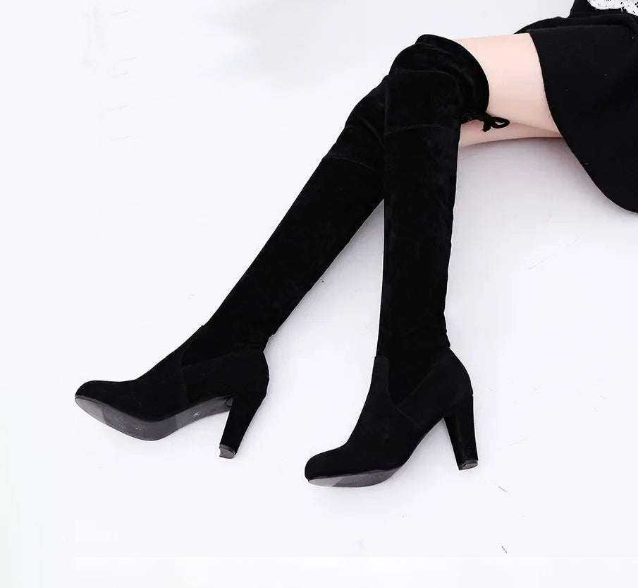 Bottes cuissardes à talons